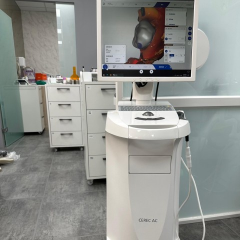 德國Dentsply Sirona 數位口掃及瓷塊研磨機2